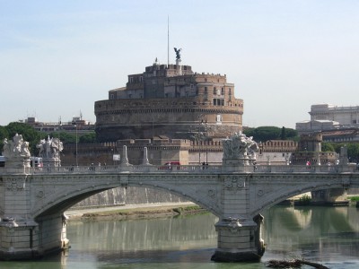 サンタンジェロ城と橋